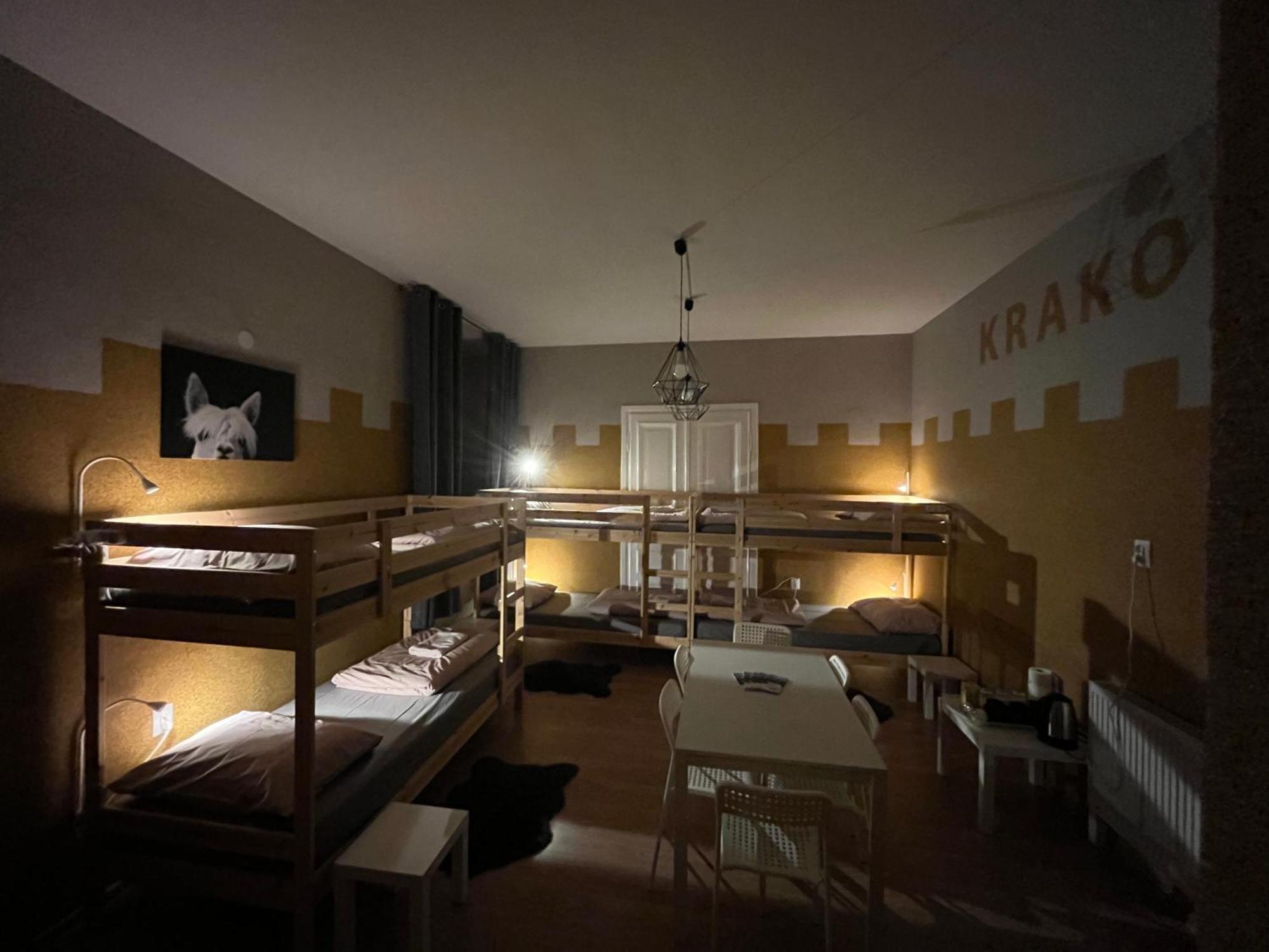 Girls Hostel Krakow Luaran gambar