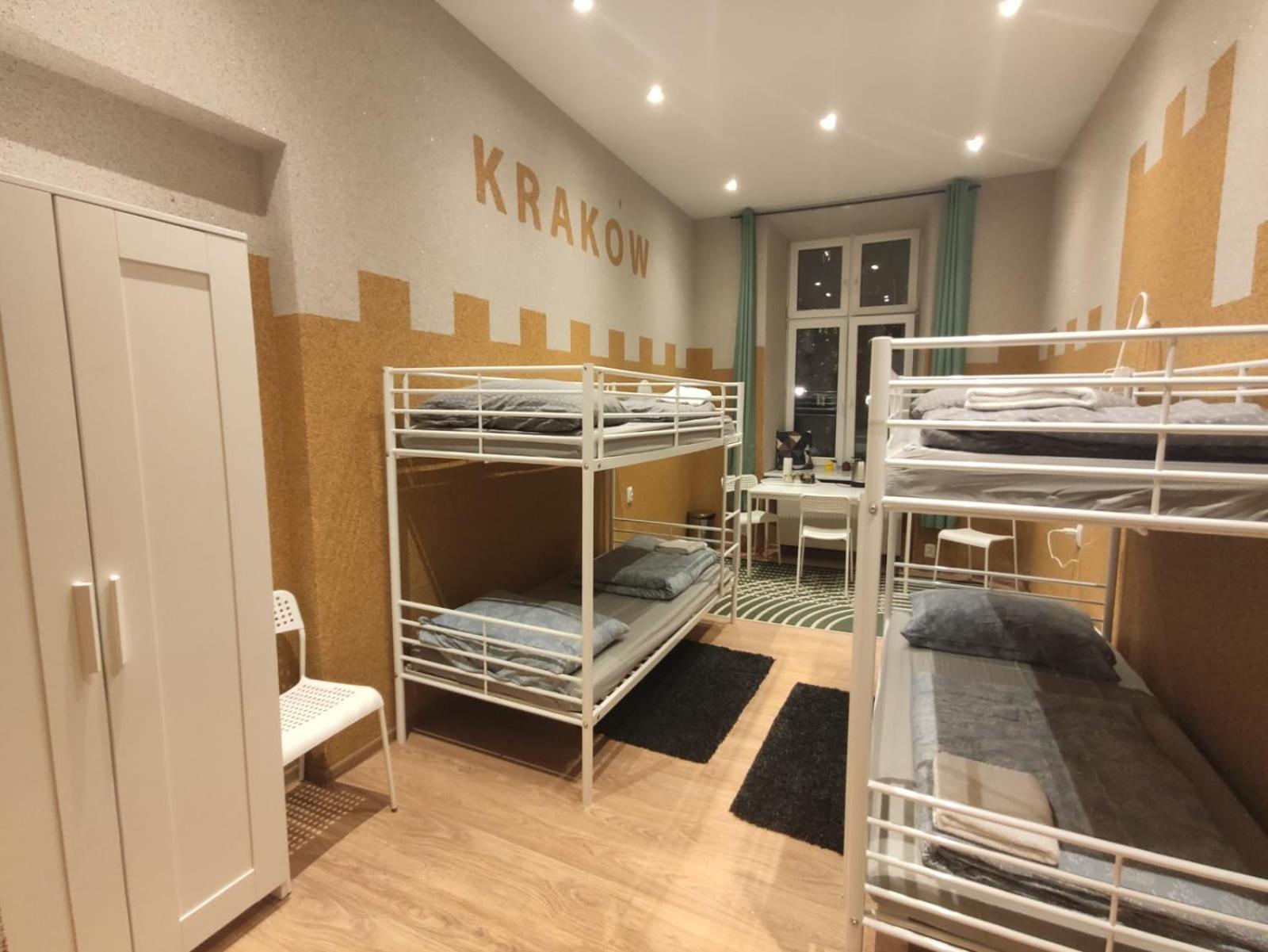 Girls Hostel Krakow Luaran gambar