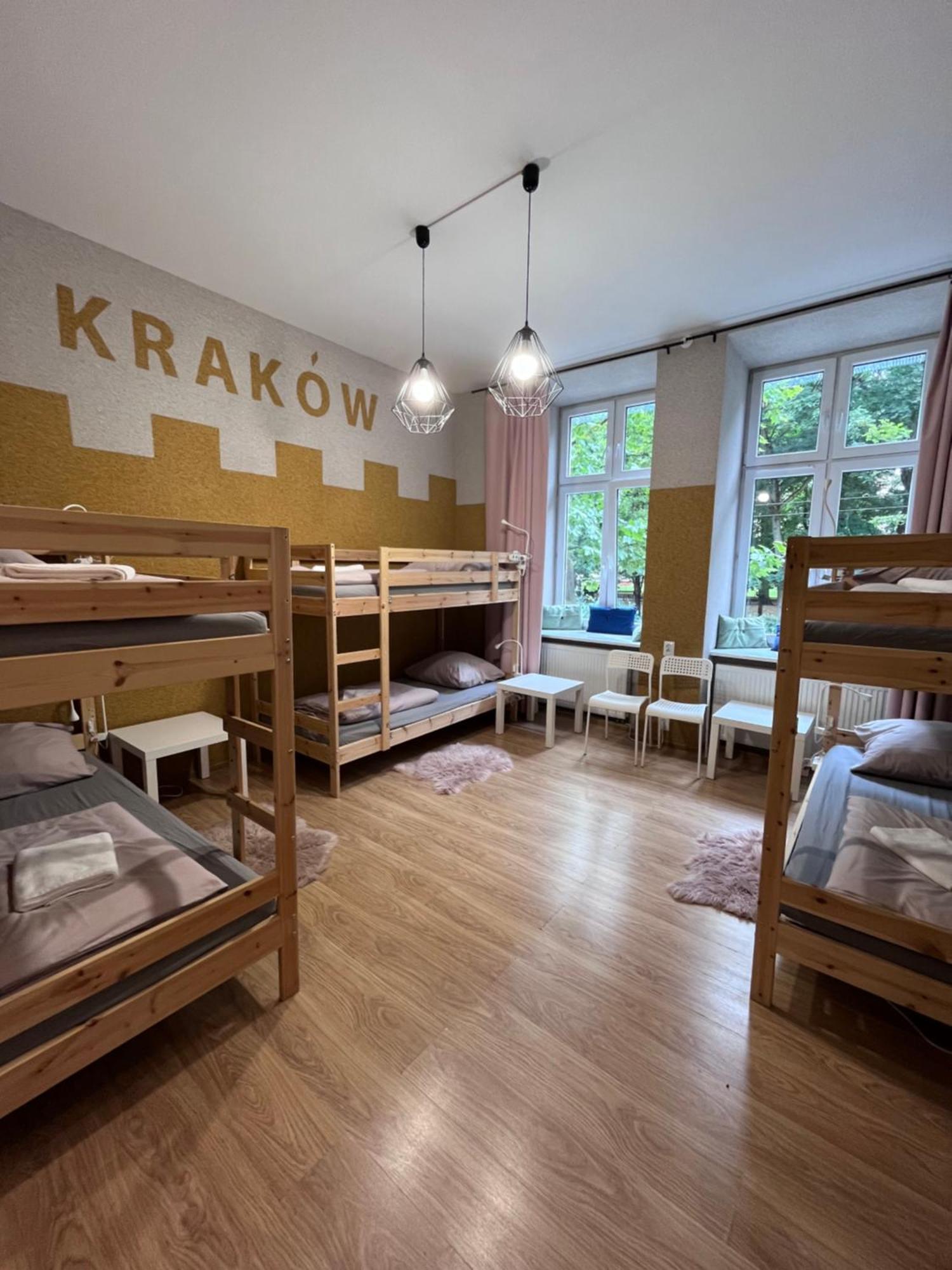 Girls Hostel Krakow Luaran gambar