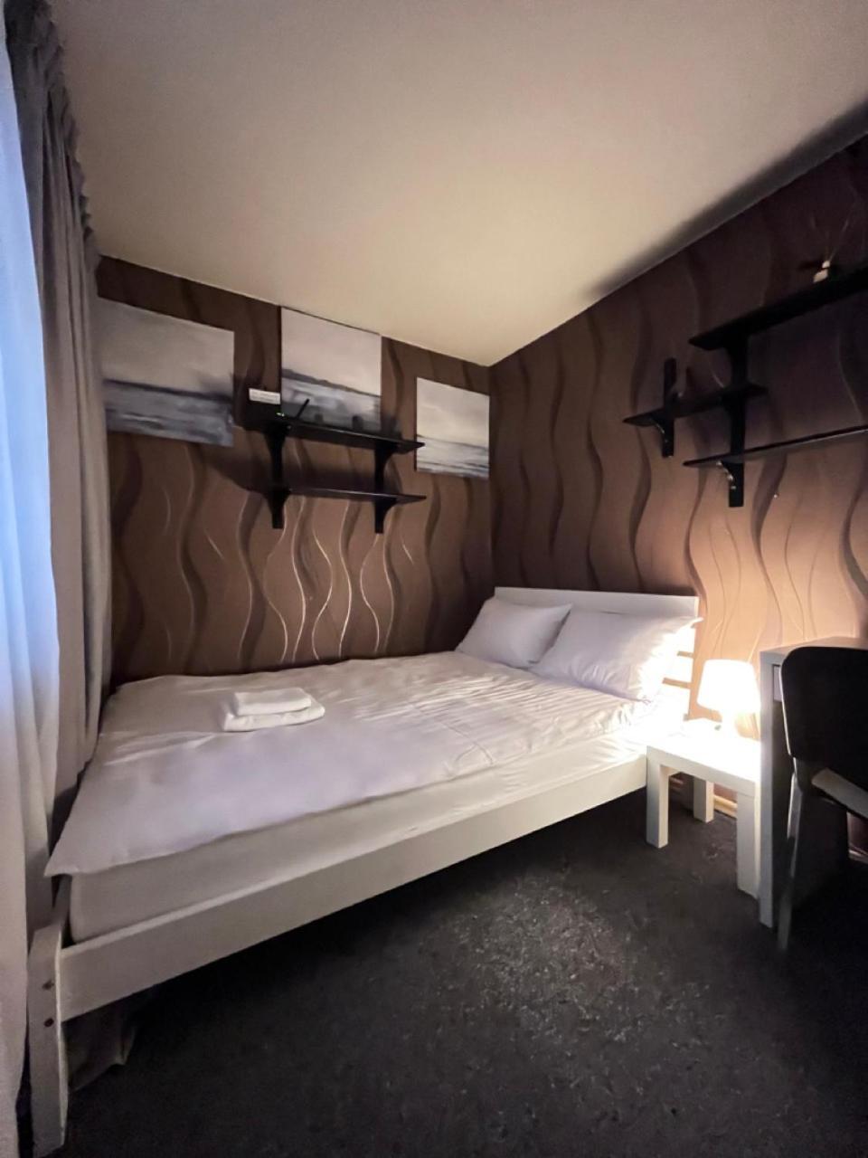Girls Hostel Krakow Luaran gambar